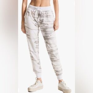 Z Supply The Cammo Jogger-Medium